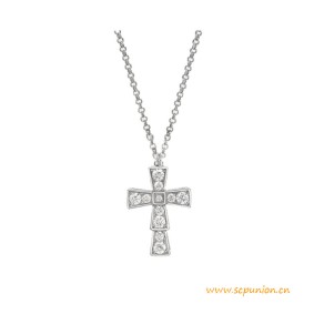 Great Quality Cross Necklace in White Gold and Diamonds